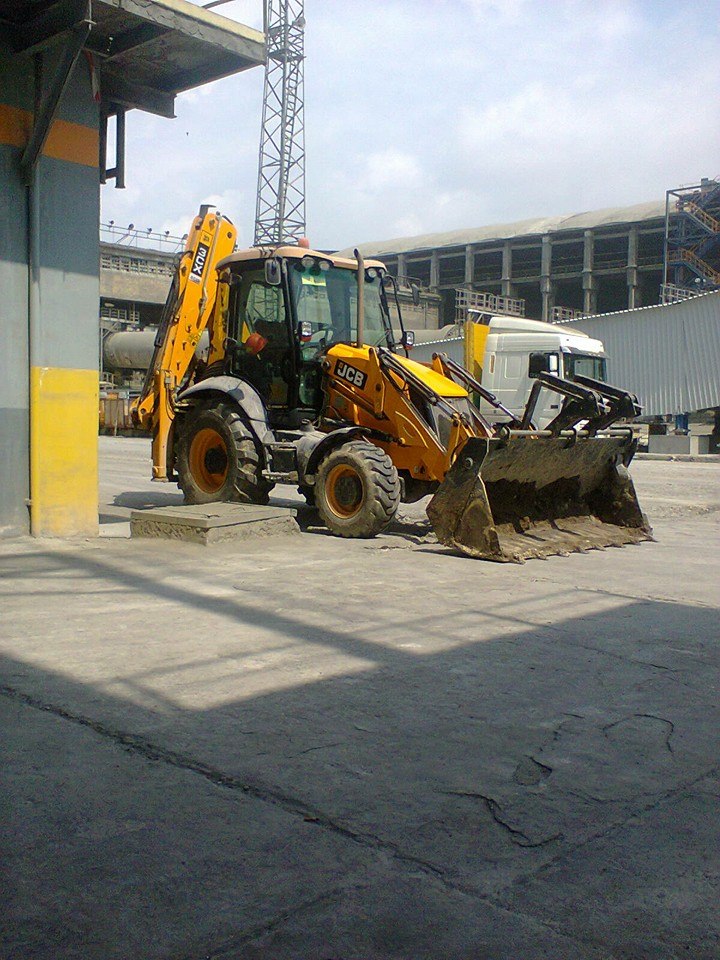JCB 3cx - 4