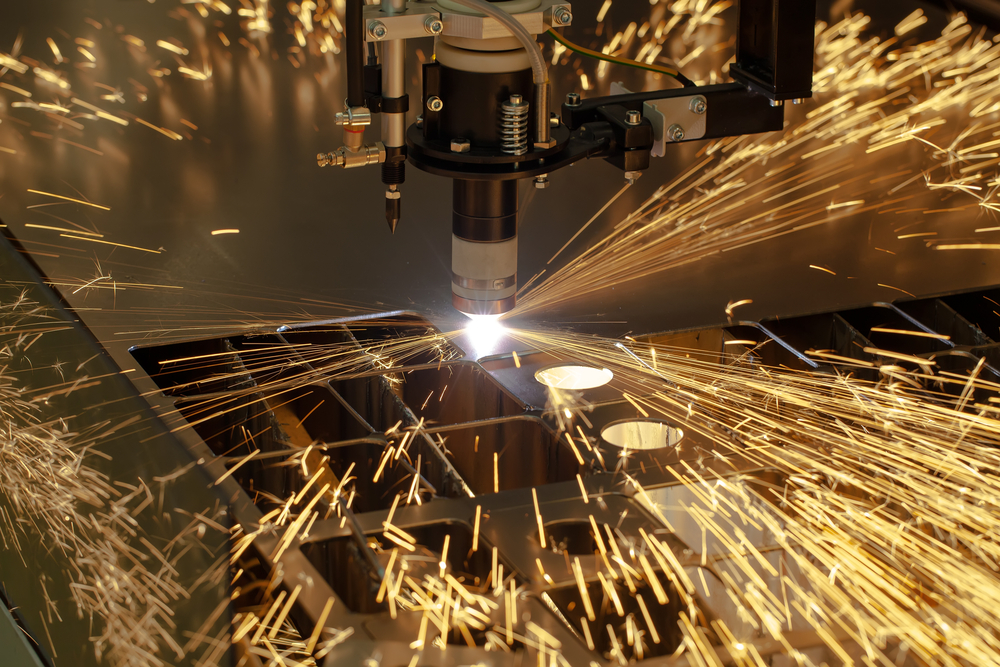 Plasma,Cutting,Metalwork,Industry,Machine,With,Sparks